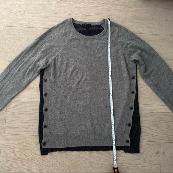 J.Crew Black/Gray color block size L - Picture 4 of 5